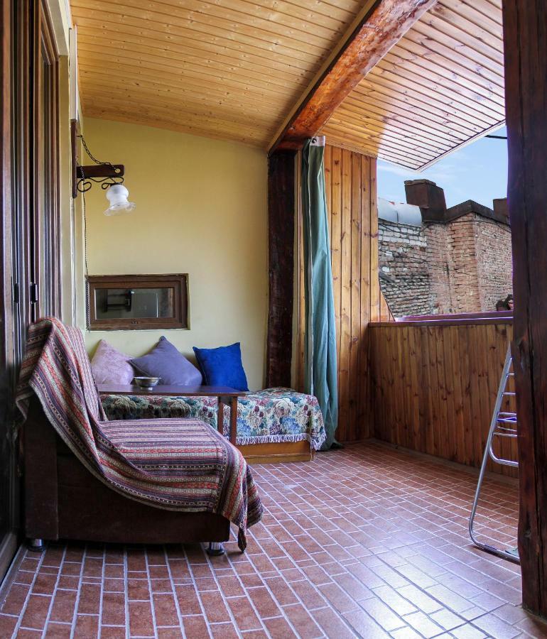 Natia'S Apartment On Dadiani St. Tbilisi ภายนอก รูปภาพ