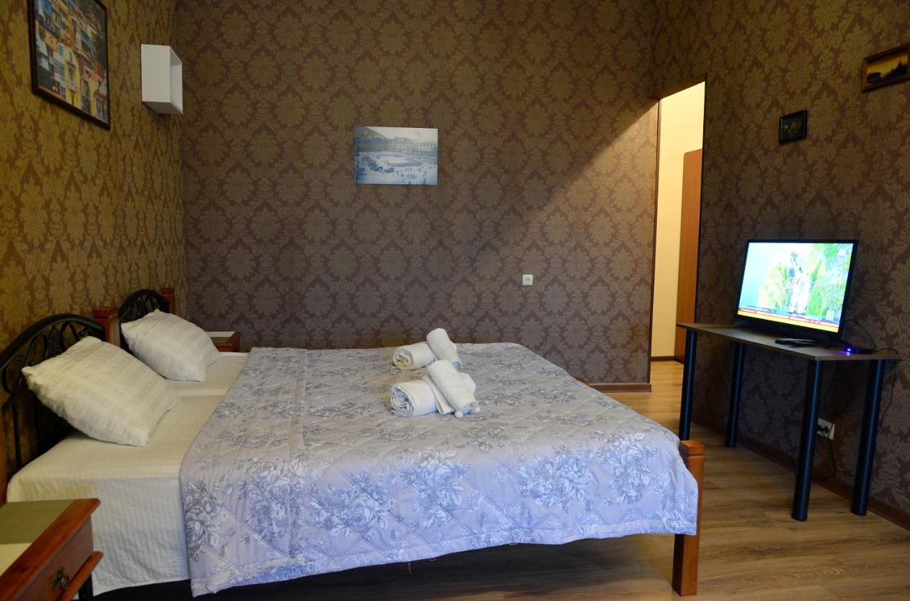 Natia'S Apartment On Dadiani St. Tbilisi ภายนอก รูปภาพ
